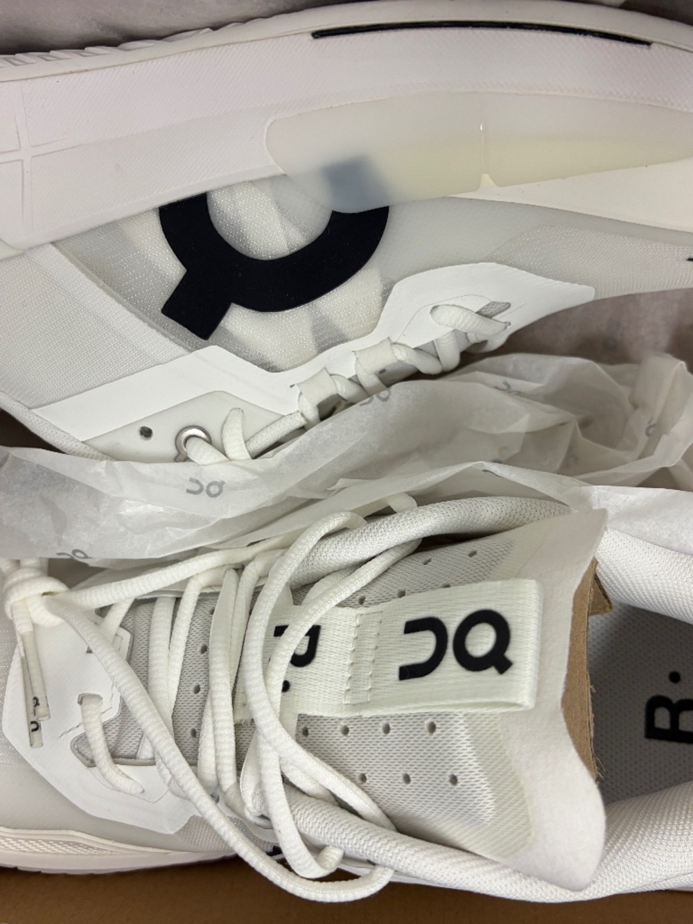 On x The Roger Pro 2 All White NEW
